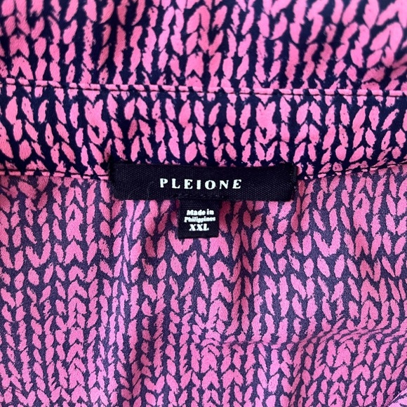 Pleione V Neck Collared Top Cap Sleeves Pink and Navy. Sz XXL plus size casual - Picture 7 of 11
